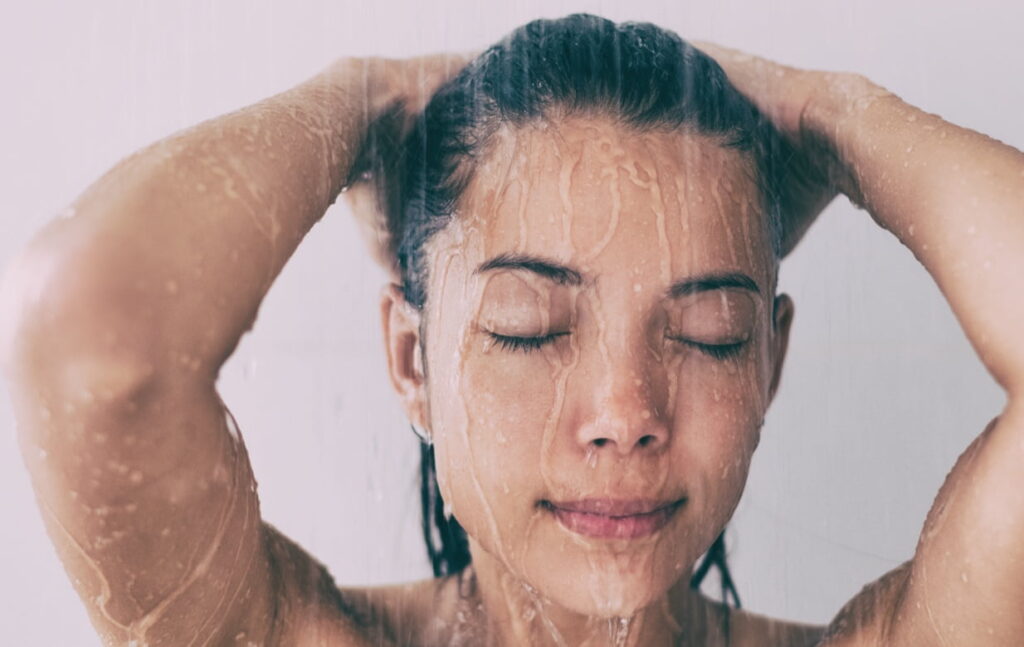 Ultrahome Woman In Shower
